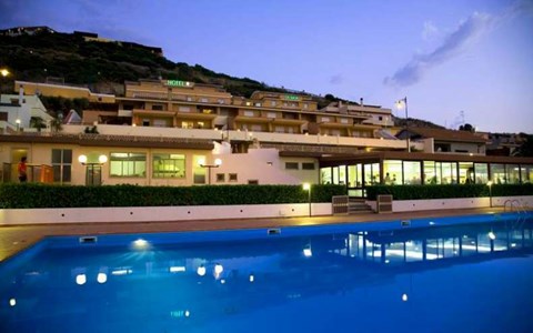 HOTEL CLUB LA BAIA